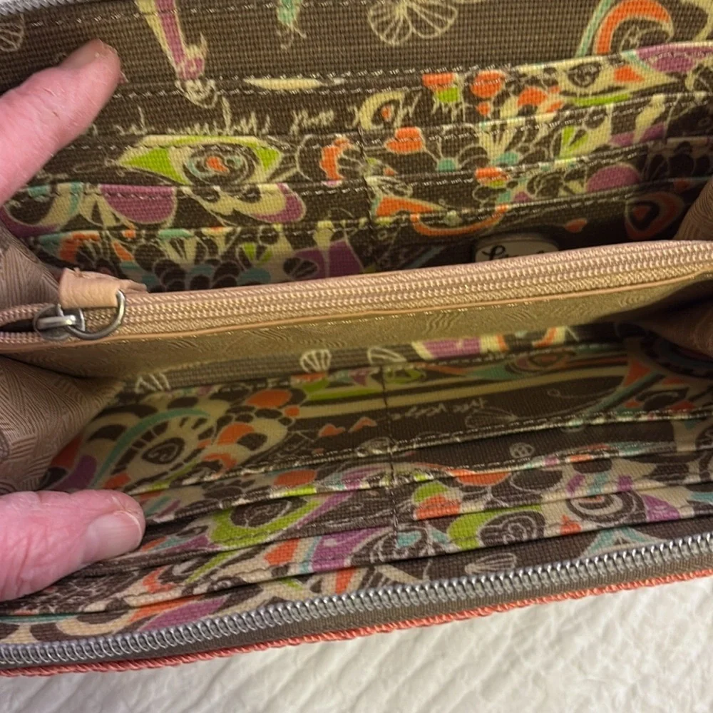 Sakroots Artistic Circe tote and Wallet in ‘Love Song’ Pattern.